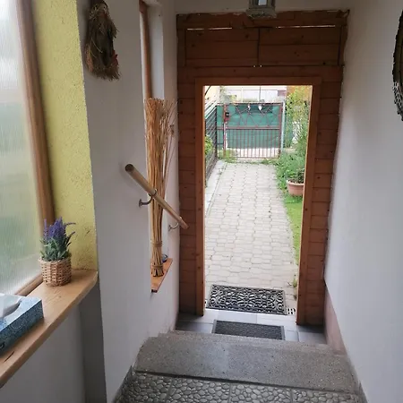 Rodinny Puldomek S Vybavenim A Bazenem 別荘 *