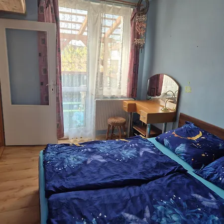 Prázdninový dům Rodinny Puldomek S Vybavenim A Bazenem *